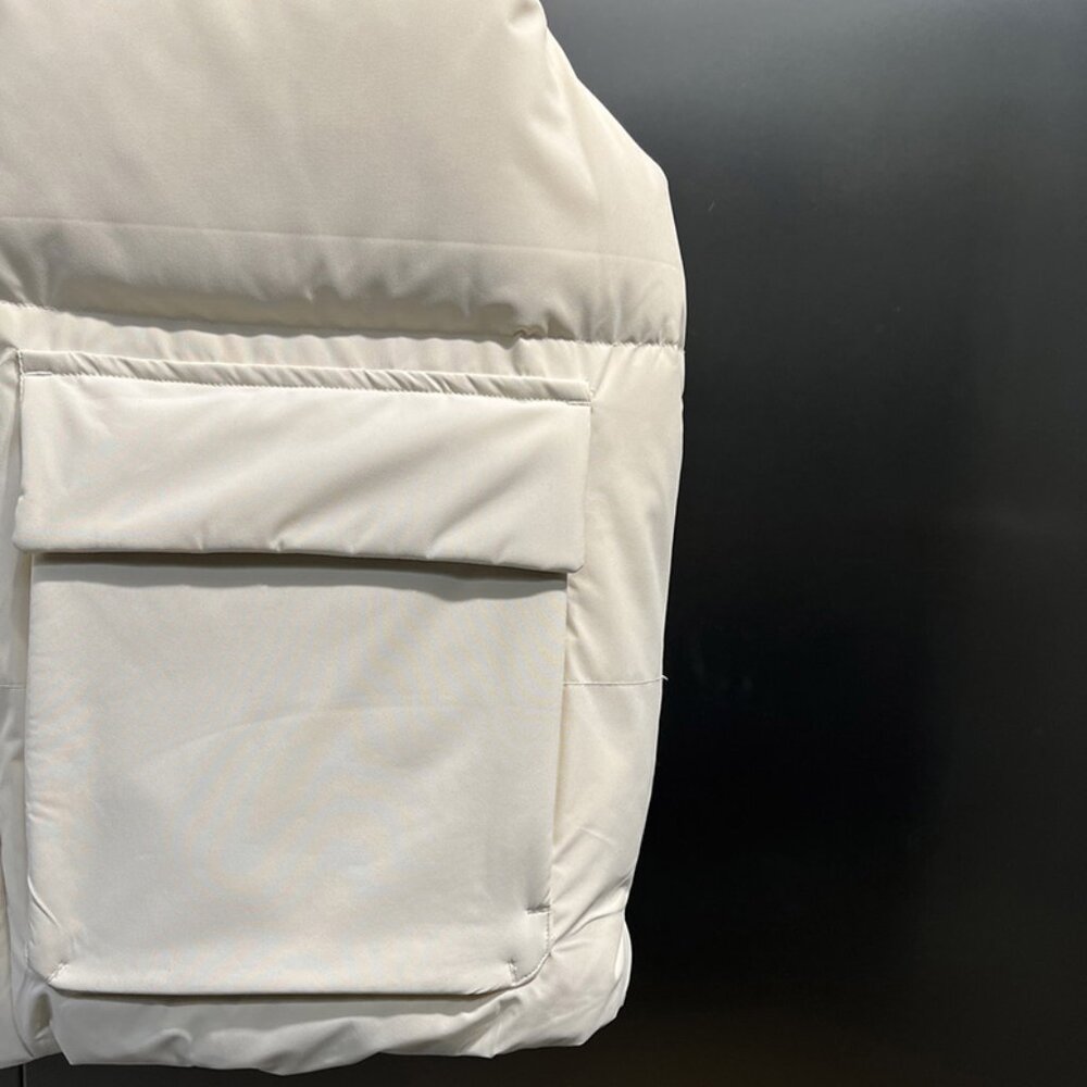 White MLB Down Vest - Picture 5 of 9